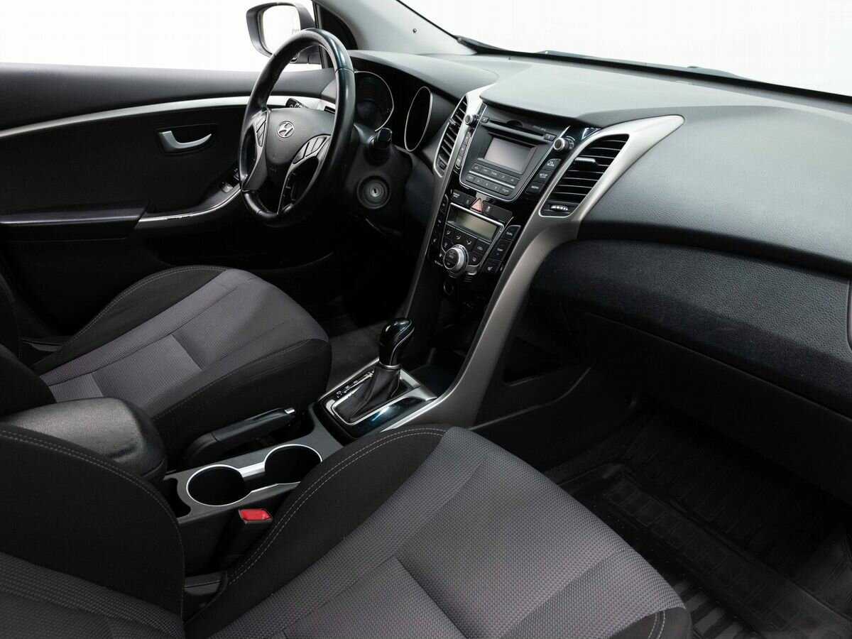 Hyundai i30 с пробегом — 2013 год. Фото: #10