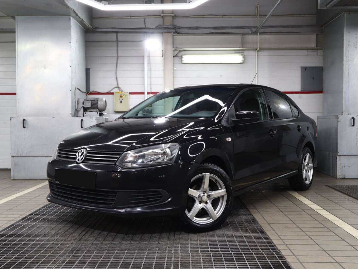 Volkswagen Polo с пробегом — 2013 год. Фото: #0