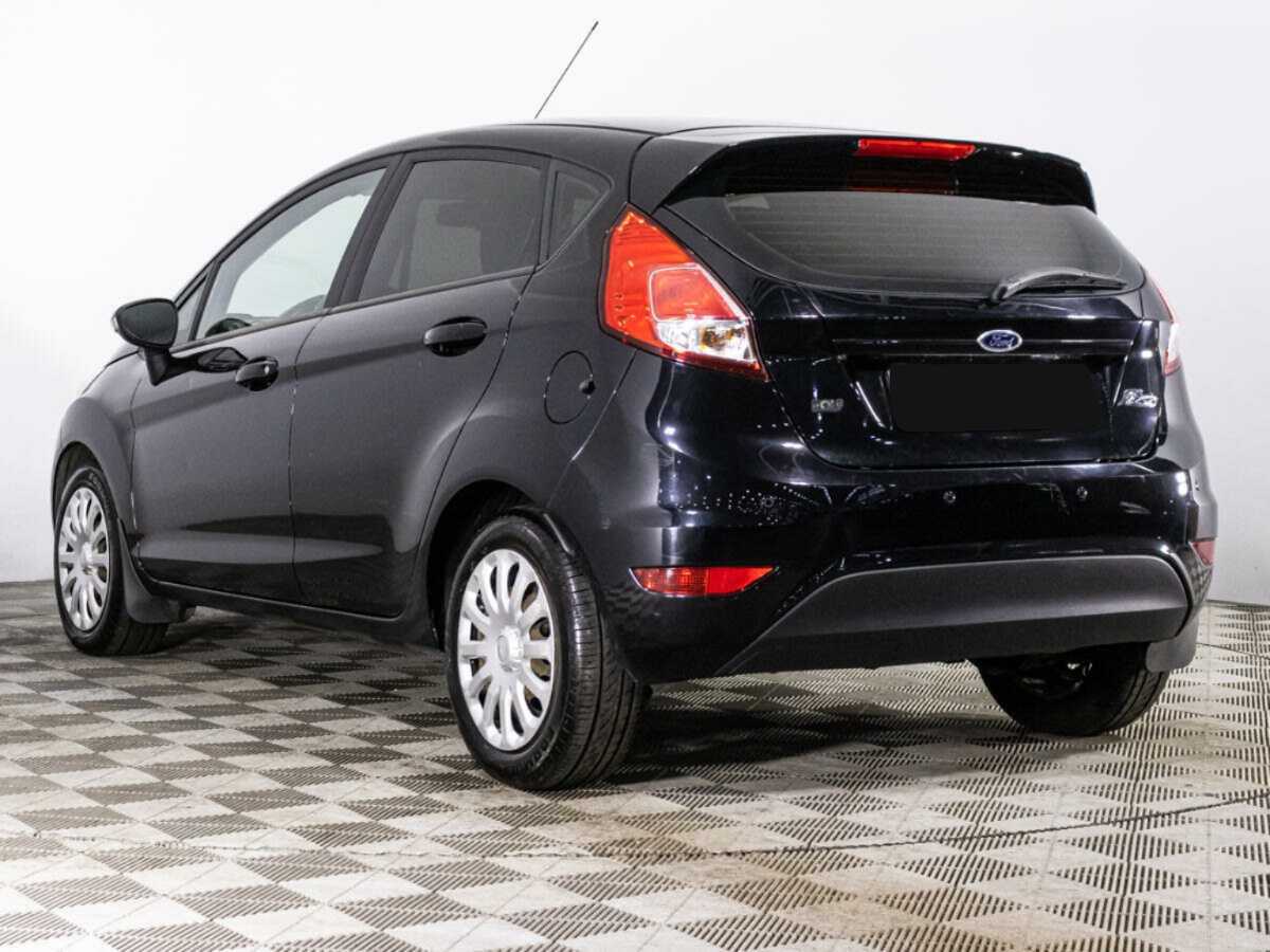 Ford Fiesta с пробегом — 2016 год. Фото: #6