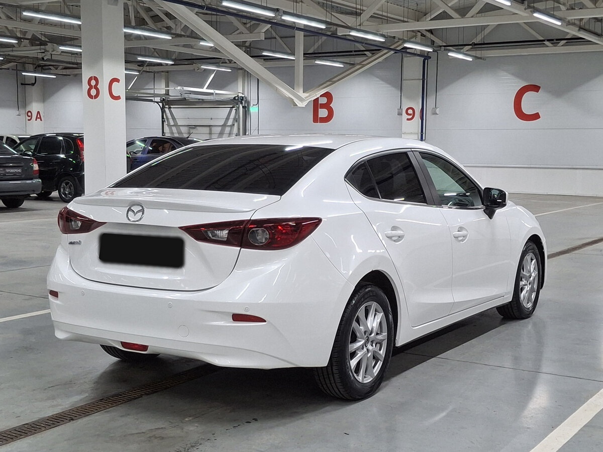 Mazda 3 с пробегом — 2018 год. Фото: #4