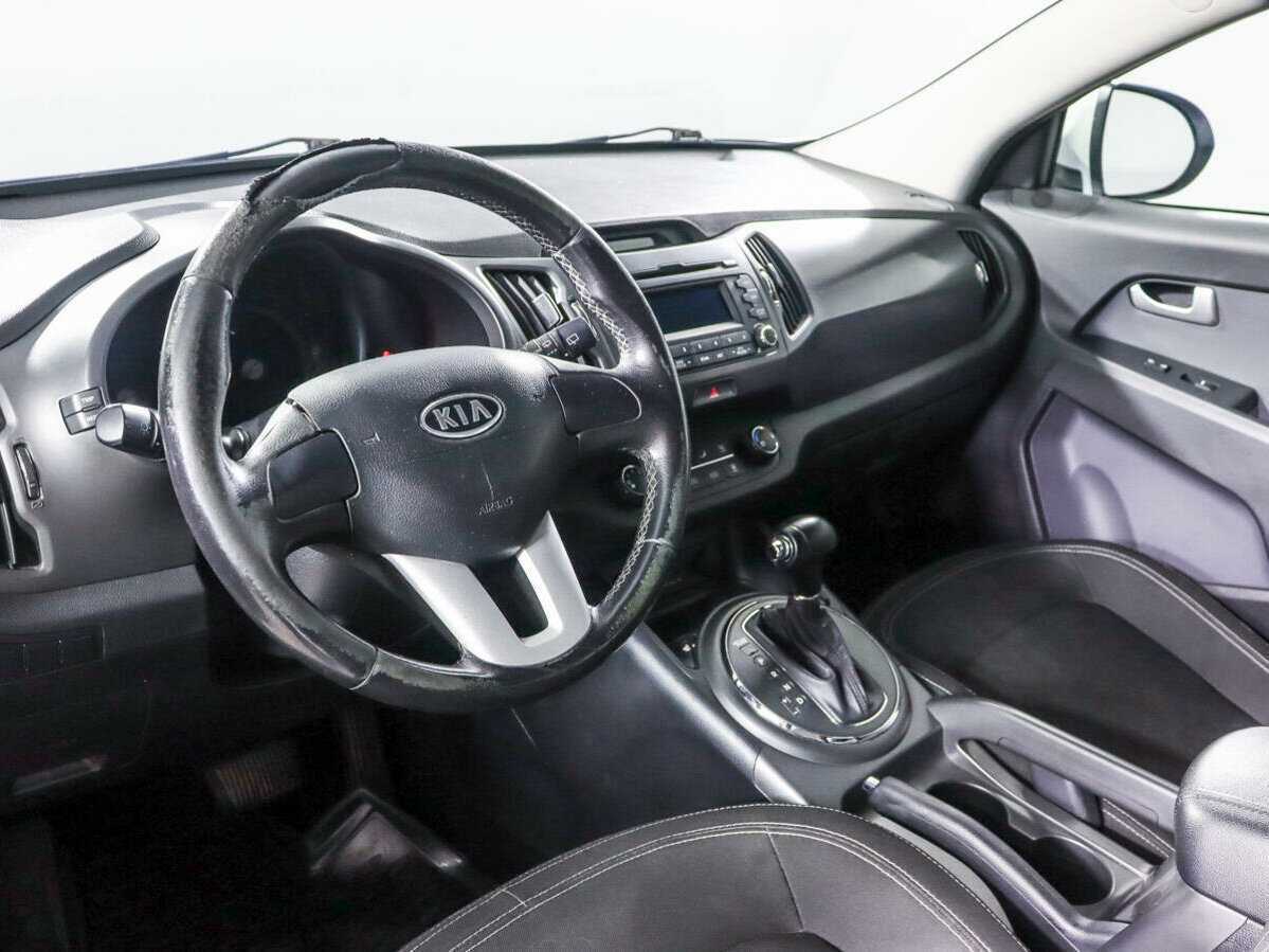 Kia Sportage с пробегом — 2012 год. Фото: #13