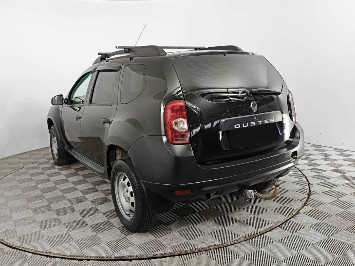 Renault Duster с пробегом — 2014 год. Фото: #6