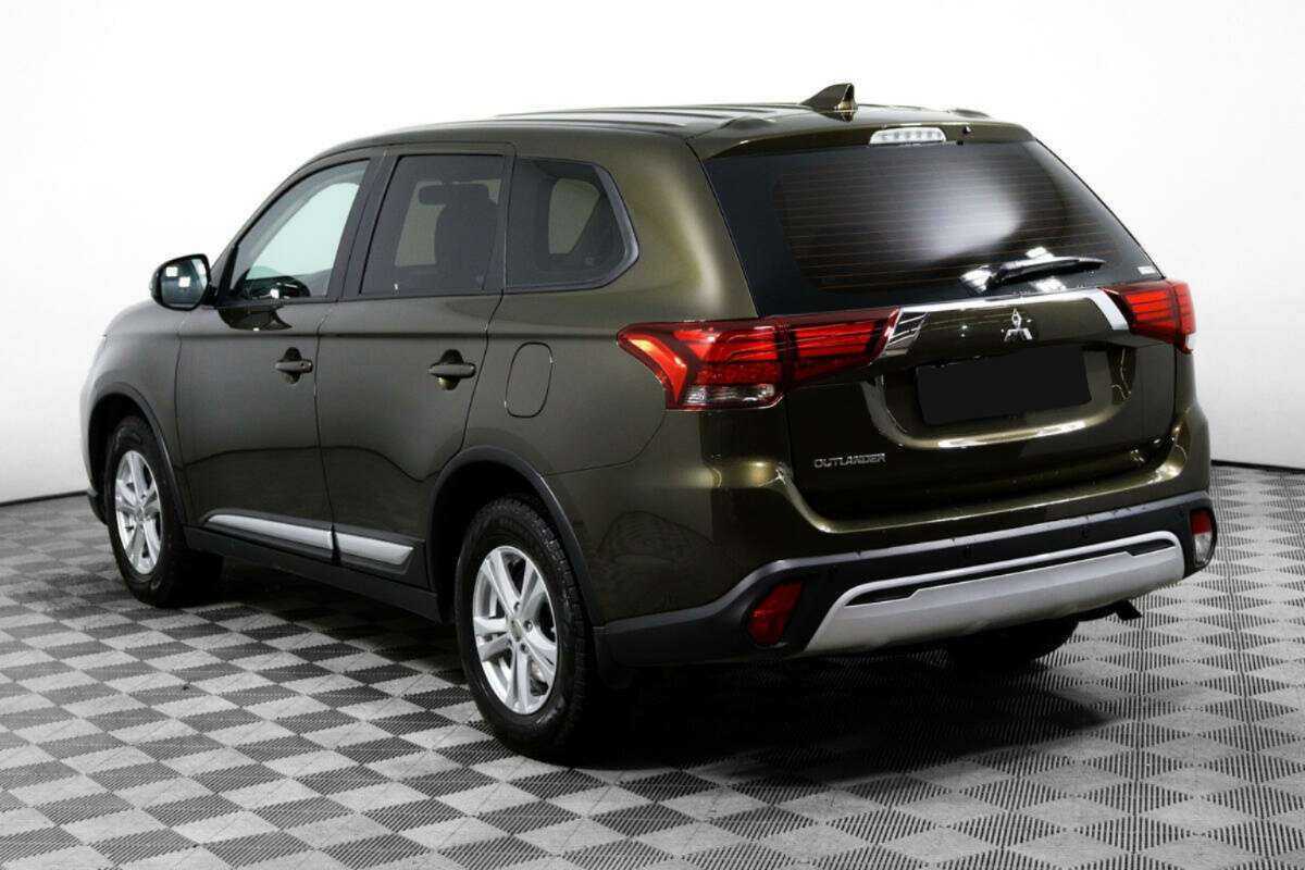 Mitsubishi Outlander с пробегом — 2020 год. Фото: #6