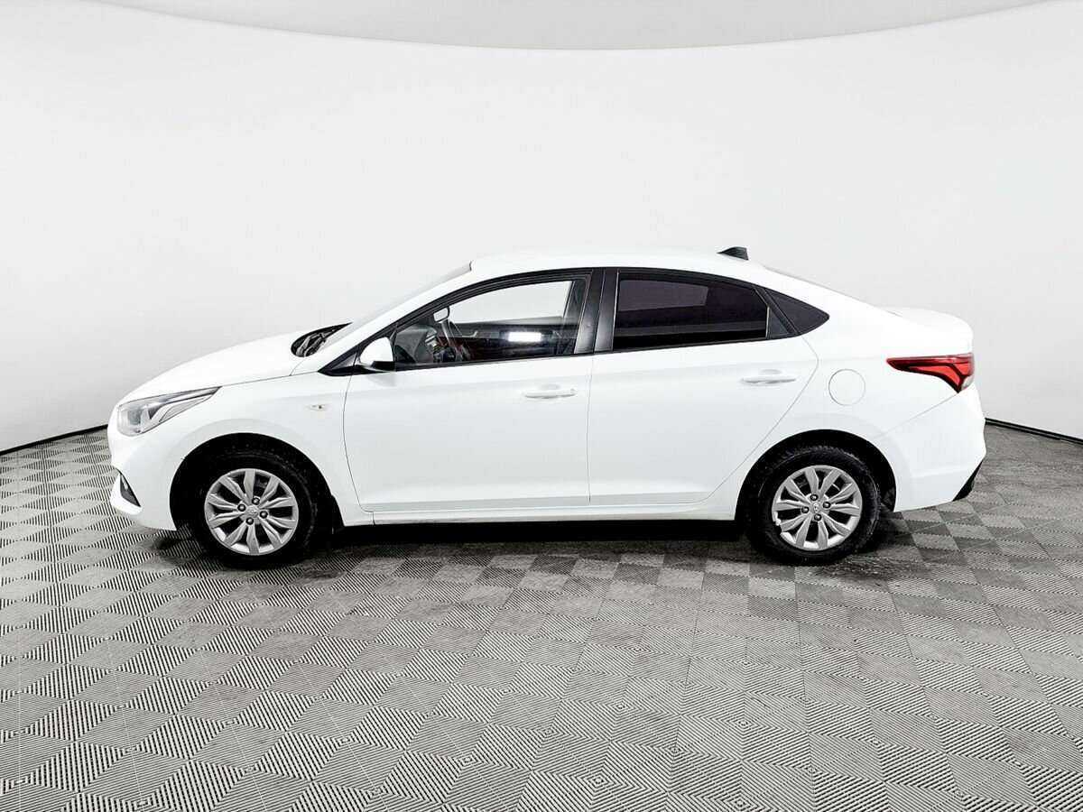 Hyundai Solaris с пробегом — 2017 год. Фото: #7