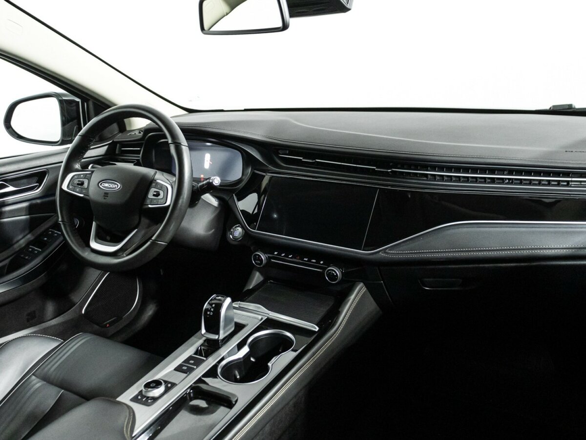 OMODA S5 с пробегом — 2023 год. Фото: #8