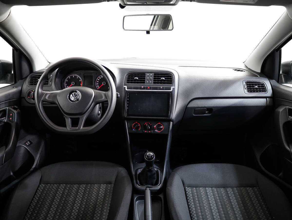 Volkswagen Polo с пробегом — 2017 год. Фото: #7