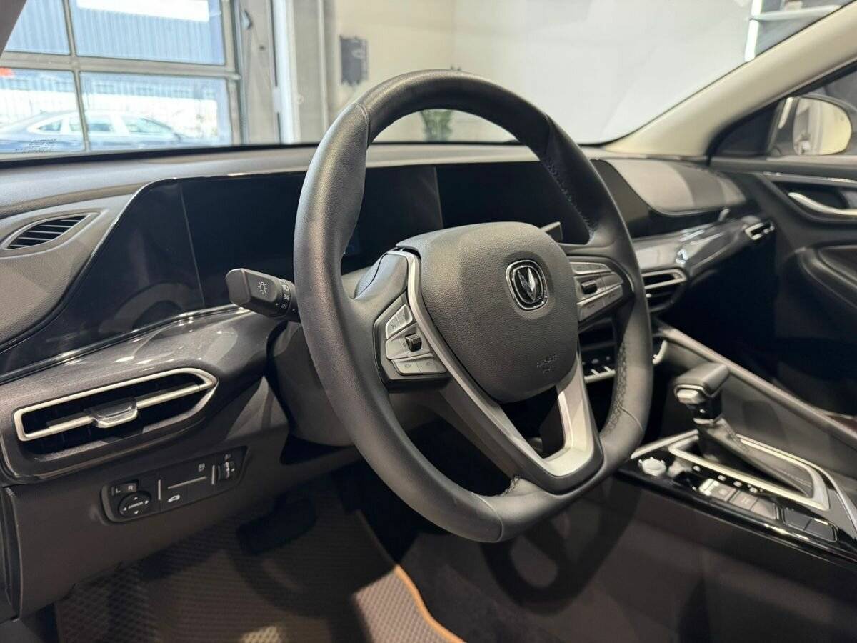 Changan Eado Plus с пробегом — 2023 год. Фото: #9