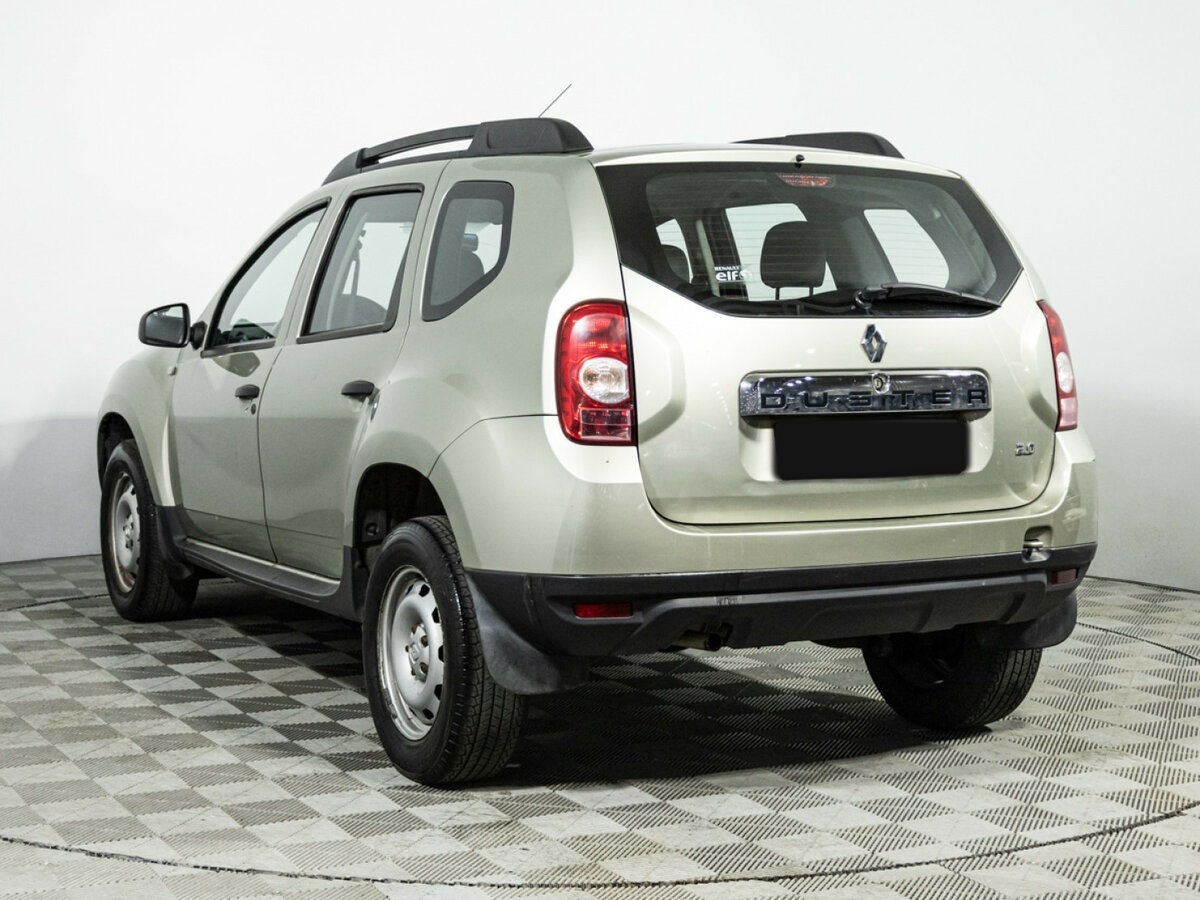 Renault Duster с пробегом — 2014 год. Фото: #6