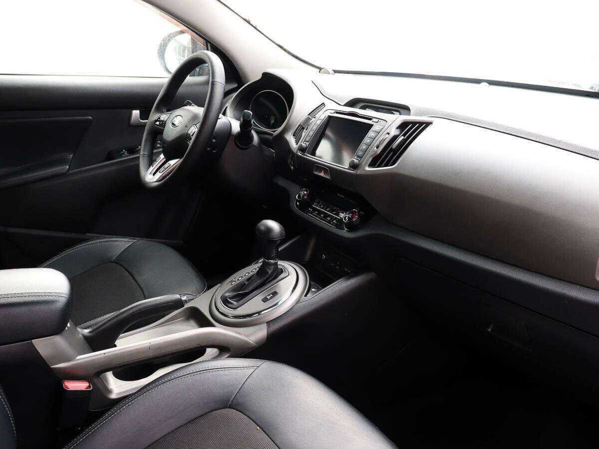 Kia Sportage с пробегом — 2014 год. Фото: #6
