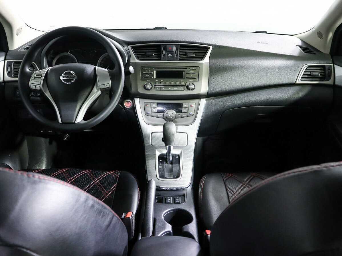 Nissan Sentra с пробегом — 2015 год. Фото: #9