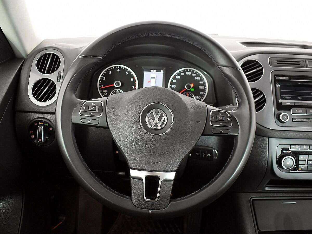 Volkswagen Tiguan с пробегом — 2012 год. Фото: #10