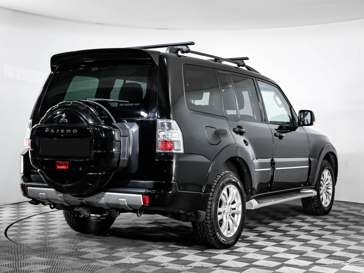 Mitsubishi Pajero с пробегом — 2013 год. Фото: #4