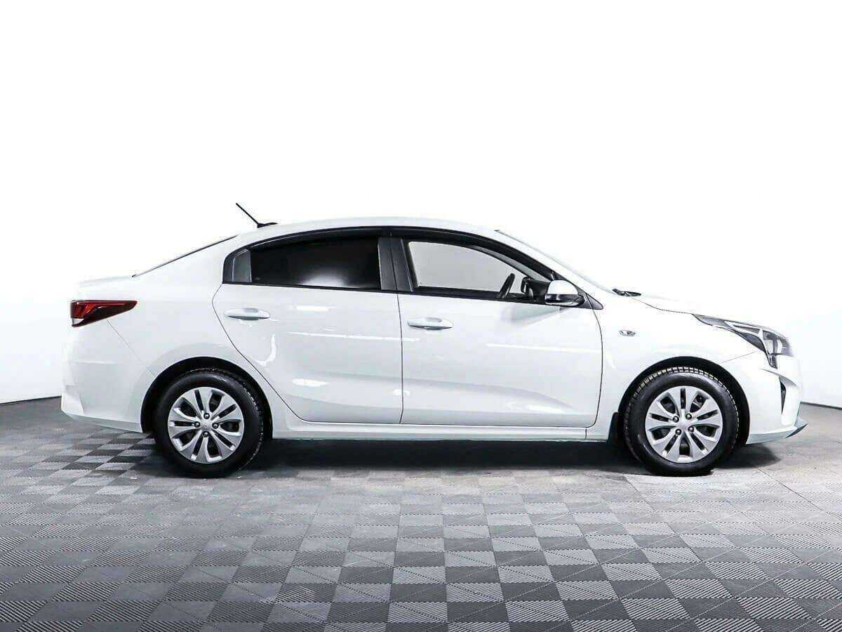Kia Rio с пробегом — 2020 год. Фото: #3