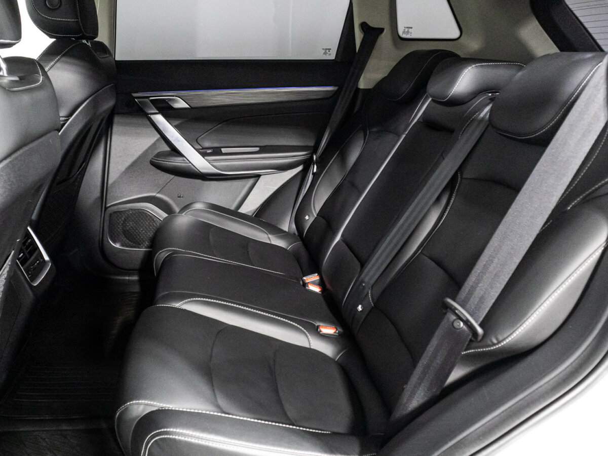 Geely Atlas Pro с пробегом — 2023 год. Фото: #9