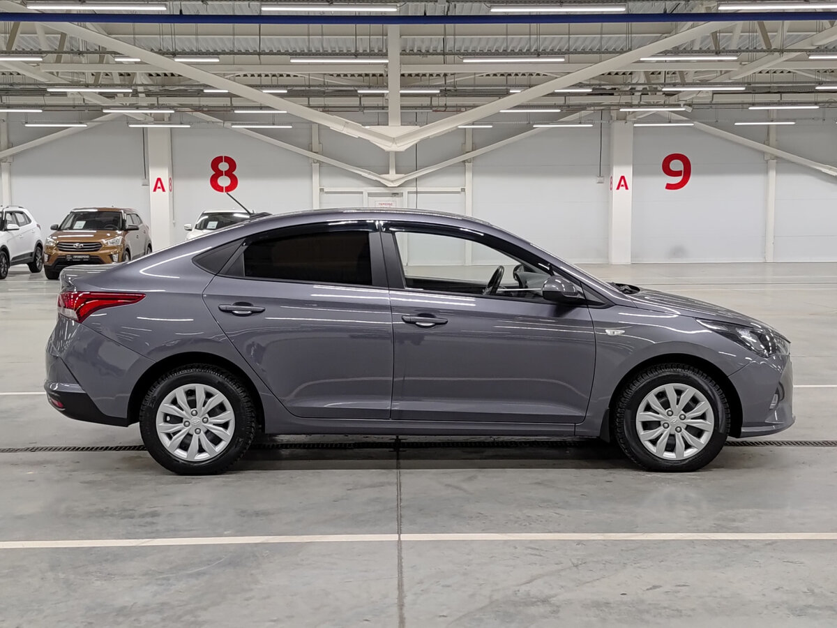 Hyundai Solaris с пробегом — 2021 год. Фото: #3
