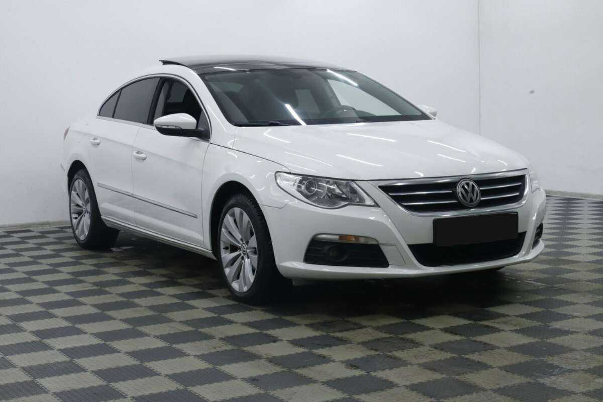 Volkswagen Passat CC с пробегом — 2012 год. Фото: #2