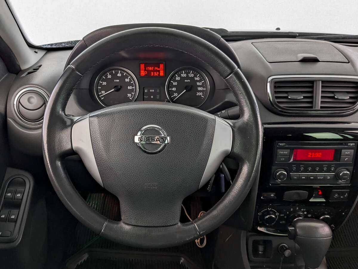 Nissan Terrano с пробегом — 2015 год. Фото: #15