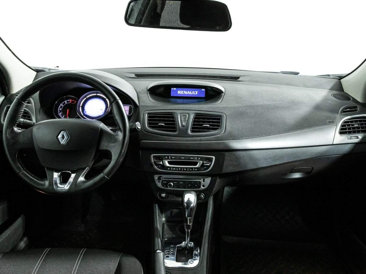 Renault Megane с пробегом — 2013 год. Фото: #12