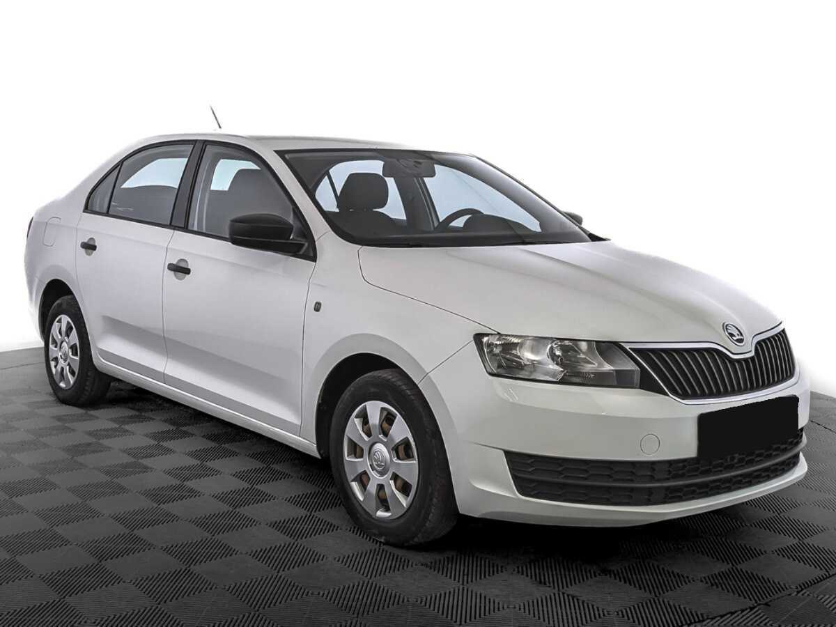 Skoda Rapid с пробегом — 2017 год. Фото: #2