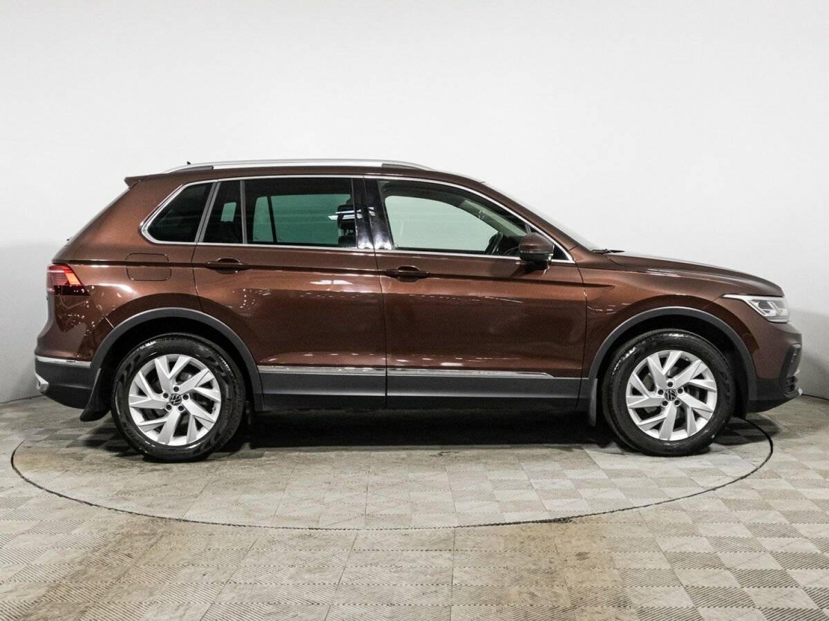 Volkswagen Tiguan с пробегом — 2021 год. Фото: #3
