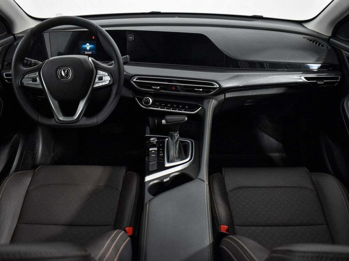 Changan Eado Plus с пробегом — 2023 год. Фото: #13