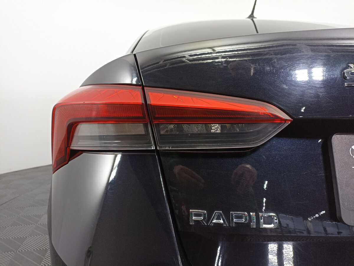 Skoda Rapid с пробегом — 2021 год. Фото: #8