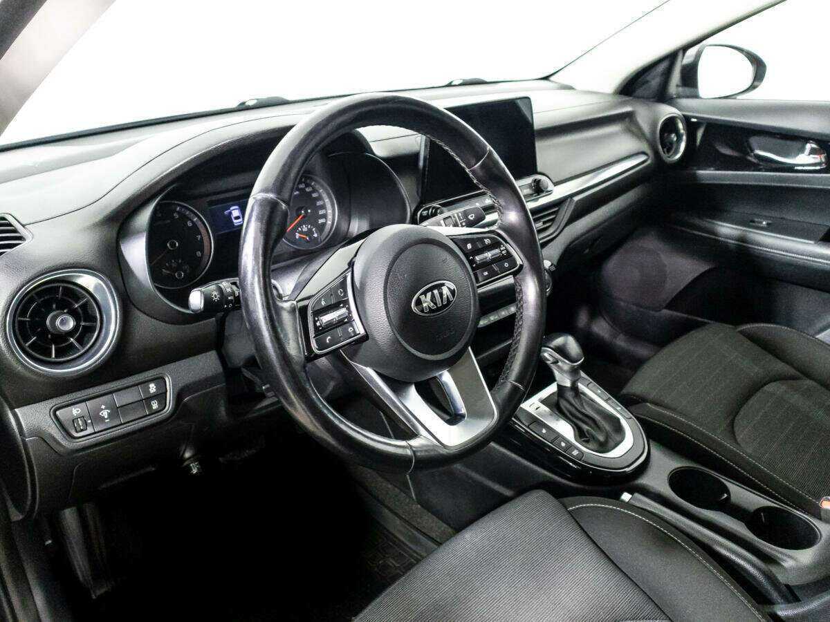 Kia Cerato с пробегом — 2020 год. Фото: #10