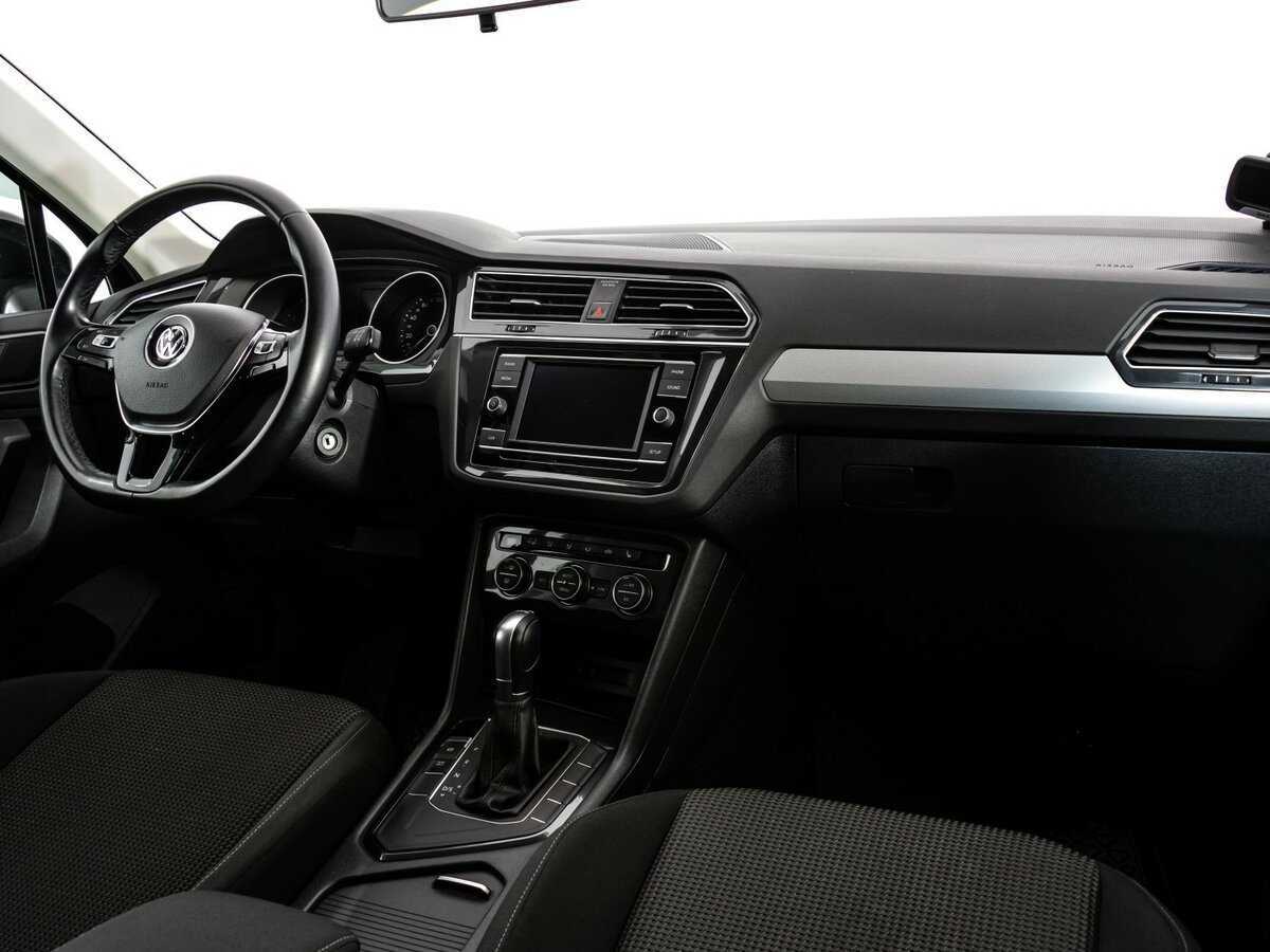 Volkswagen Tiguan с пробегом — 2017 год. Фото: #6