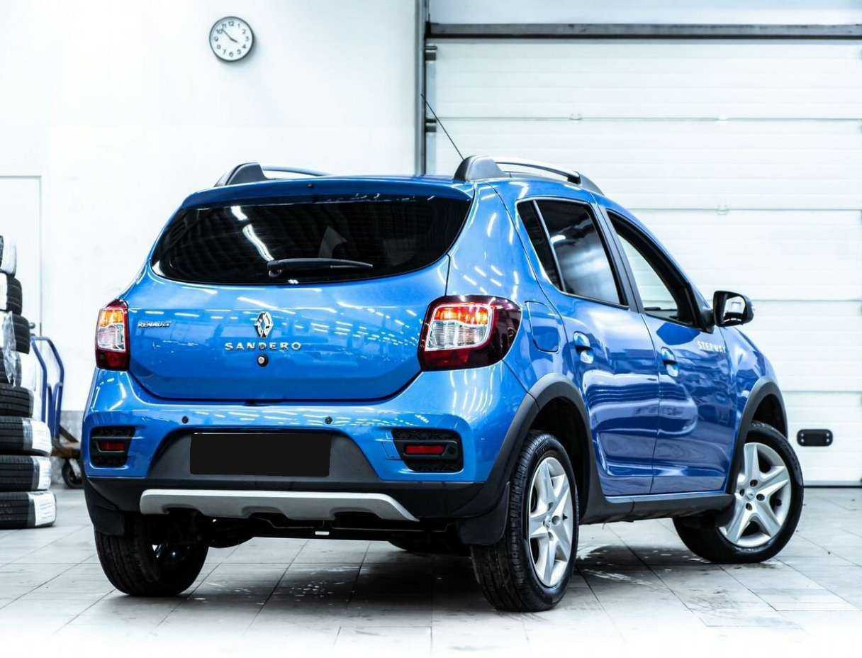 Renault Sandero с пробегом — 2018 год. Фото: #2
