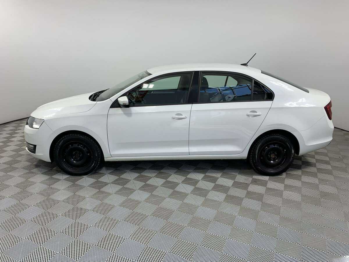 Skoda Rapid с пробегом — 2019 год. Фото: #7