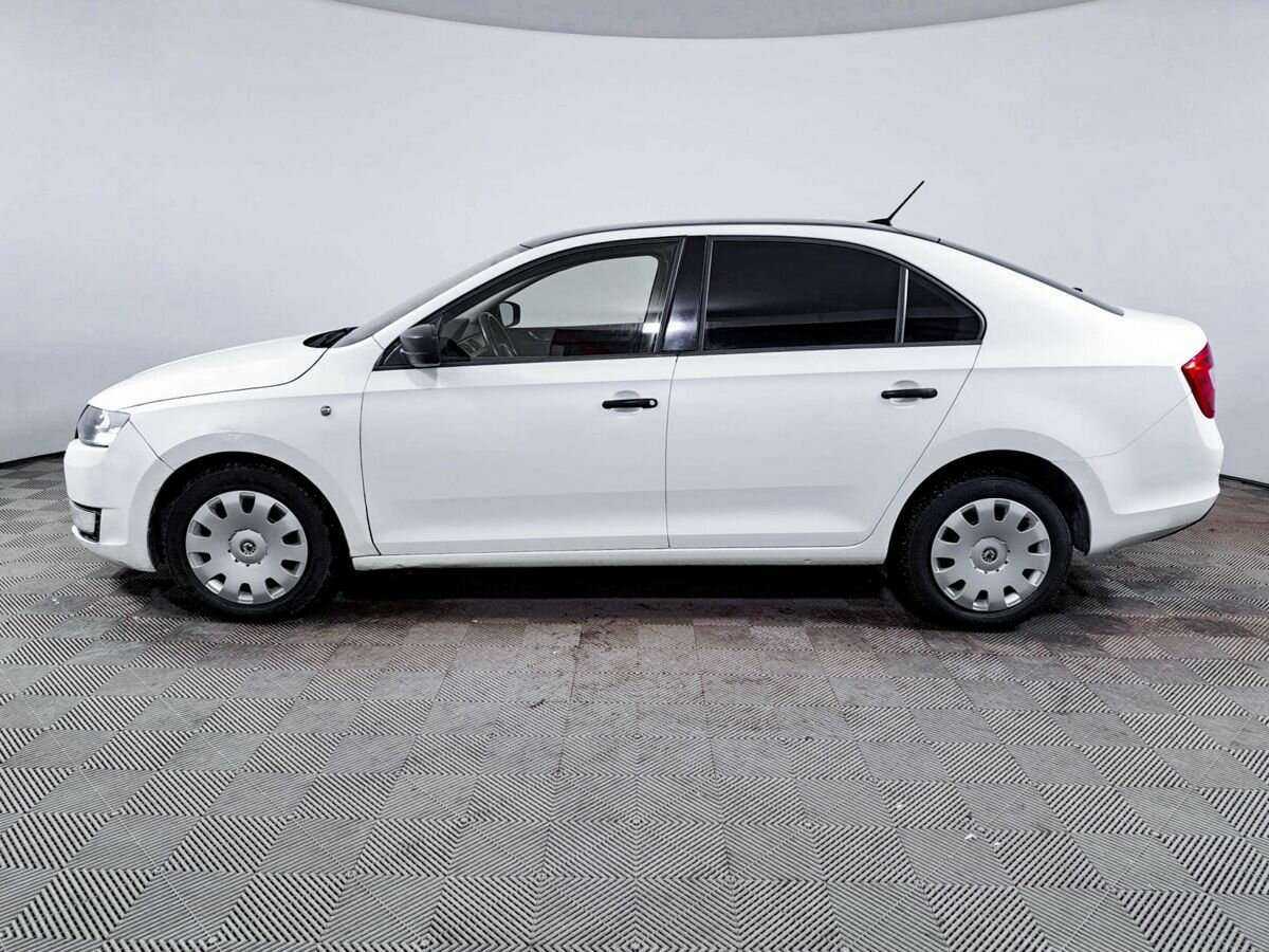 Skoda Rapid с пробегом — 2017 год. Фото: #7