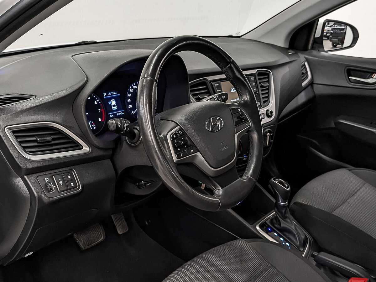Hyundai Solaris с пробегом — 2017 год. Фото: #15