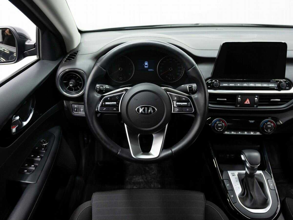 Kia Cerato с пробегом — 2020 год. Фото: #13