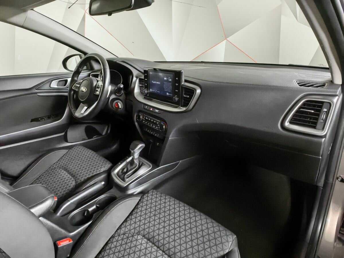 Kia Ceed с пробегом — 2020 год. Фото: #8