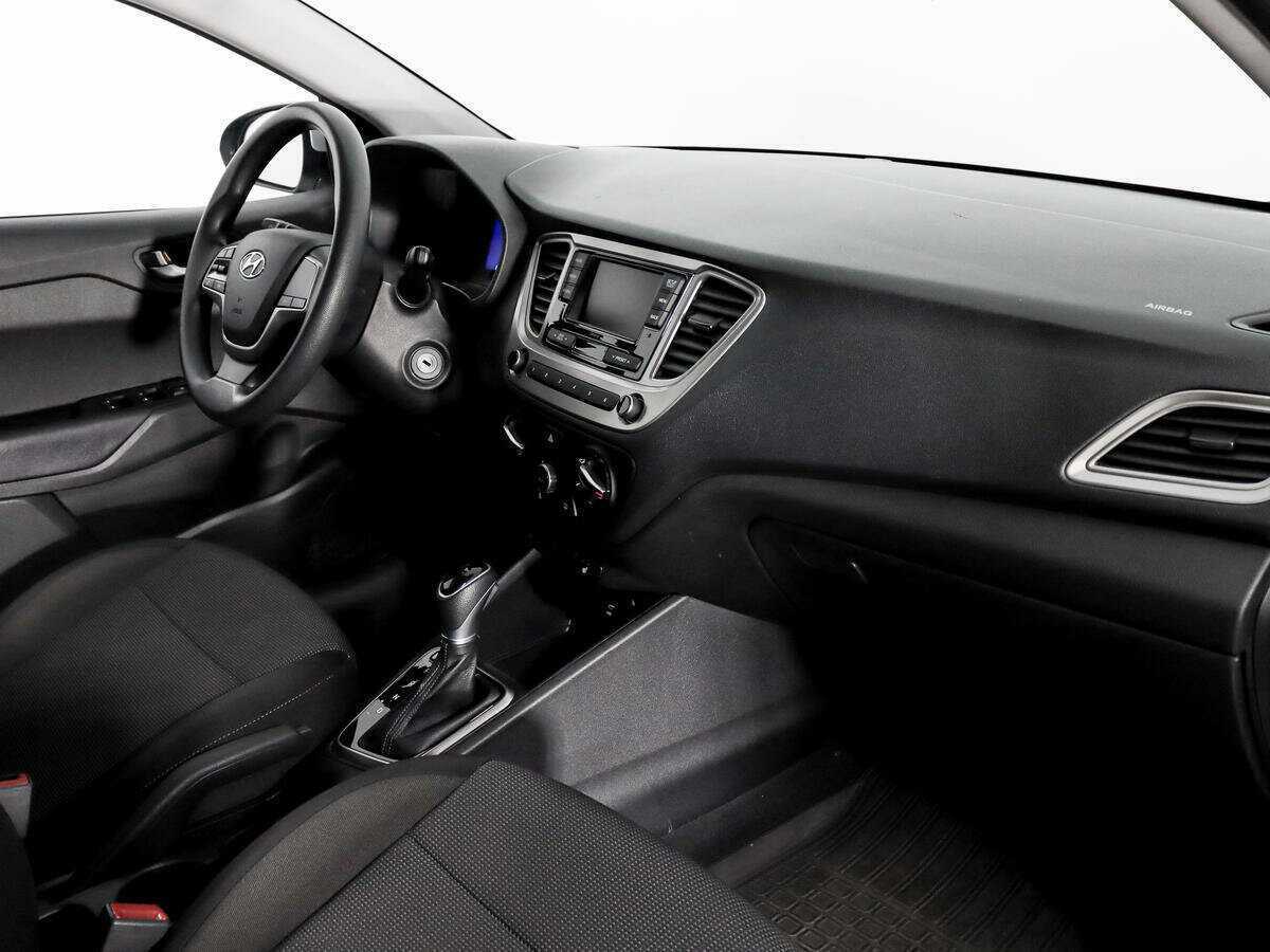 Hyundai Solaris с пробегом — 2021 год. Фото: #10