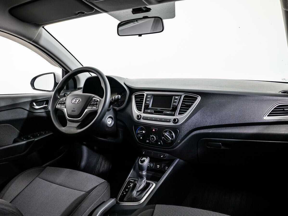 Hyundai Solaris с пробегом — 2022 год. Фото: #8