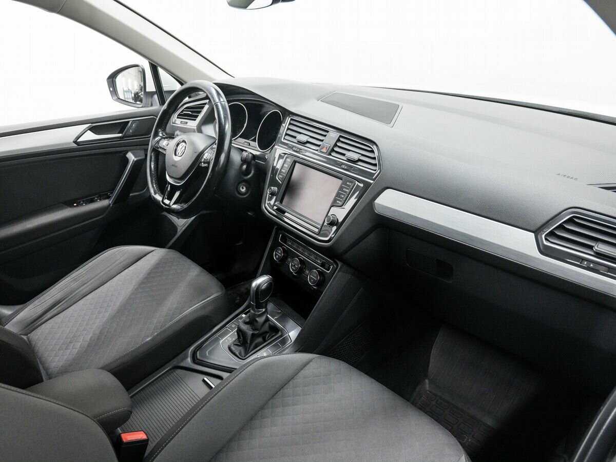Volkswagen Tiguan с пробегом — 2017 год. Фото: #7