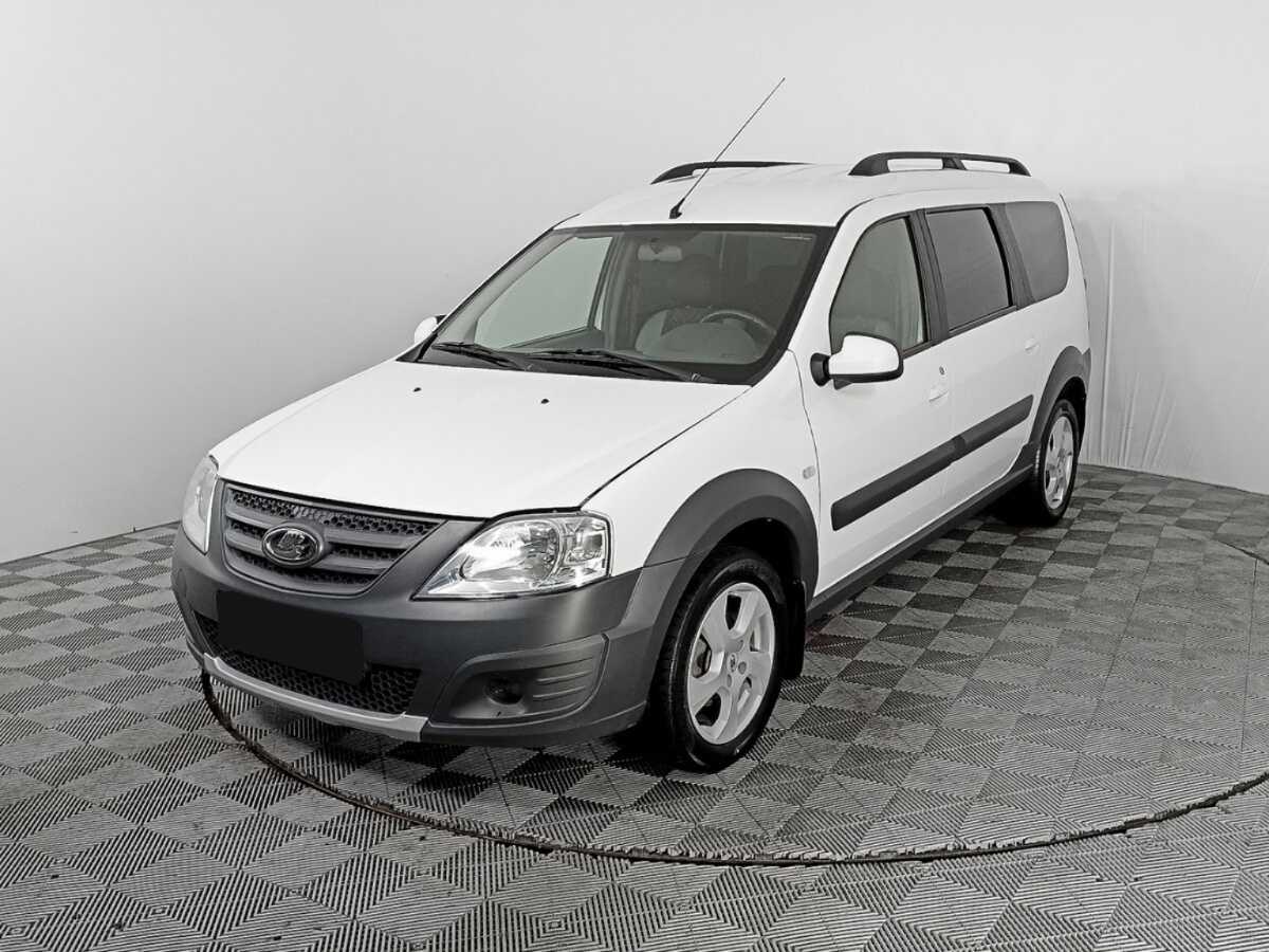 Lada (ВАЗ) Largus с пробегом — 2020 год. Посмотреть фото