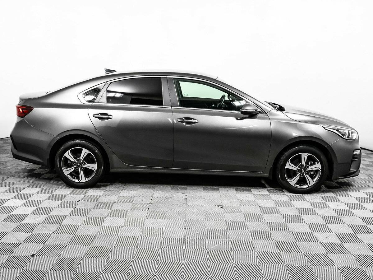 Kia Cerato с пробегом — 2021 год. Фото: #3