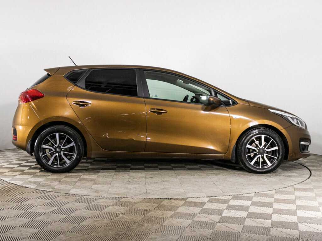 Kia Ceed с пробегом — 2016 год. Фото: #3