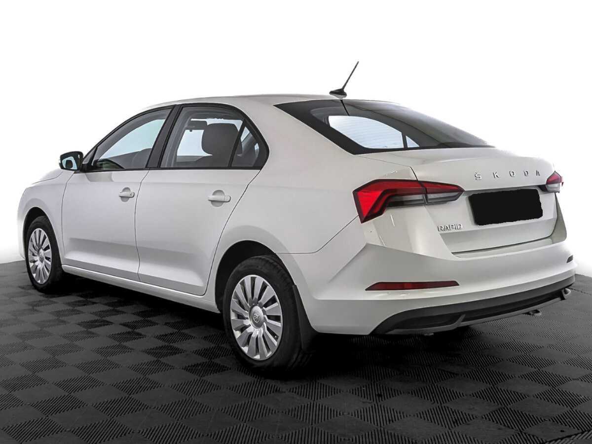 Skoda Rapid с пробегом — 2020 год. Фото: #6