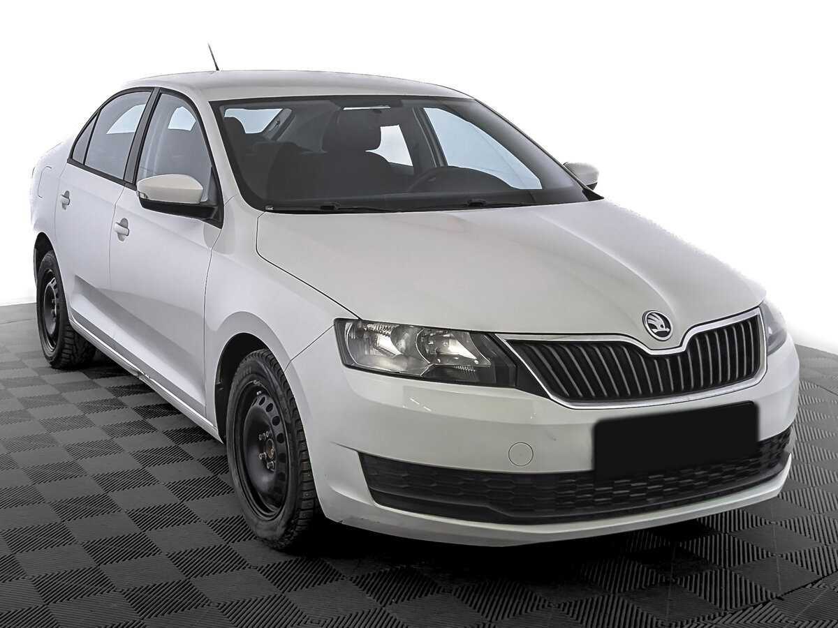 Skoda Rapid с пробегом — 2017 год. Фото: #2