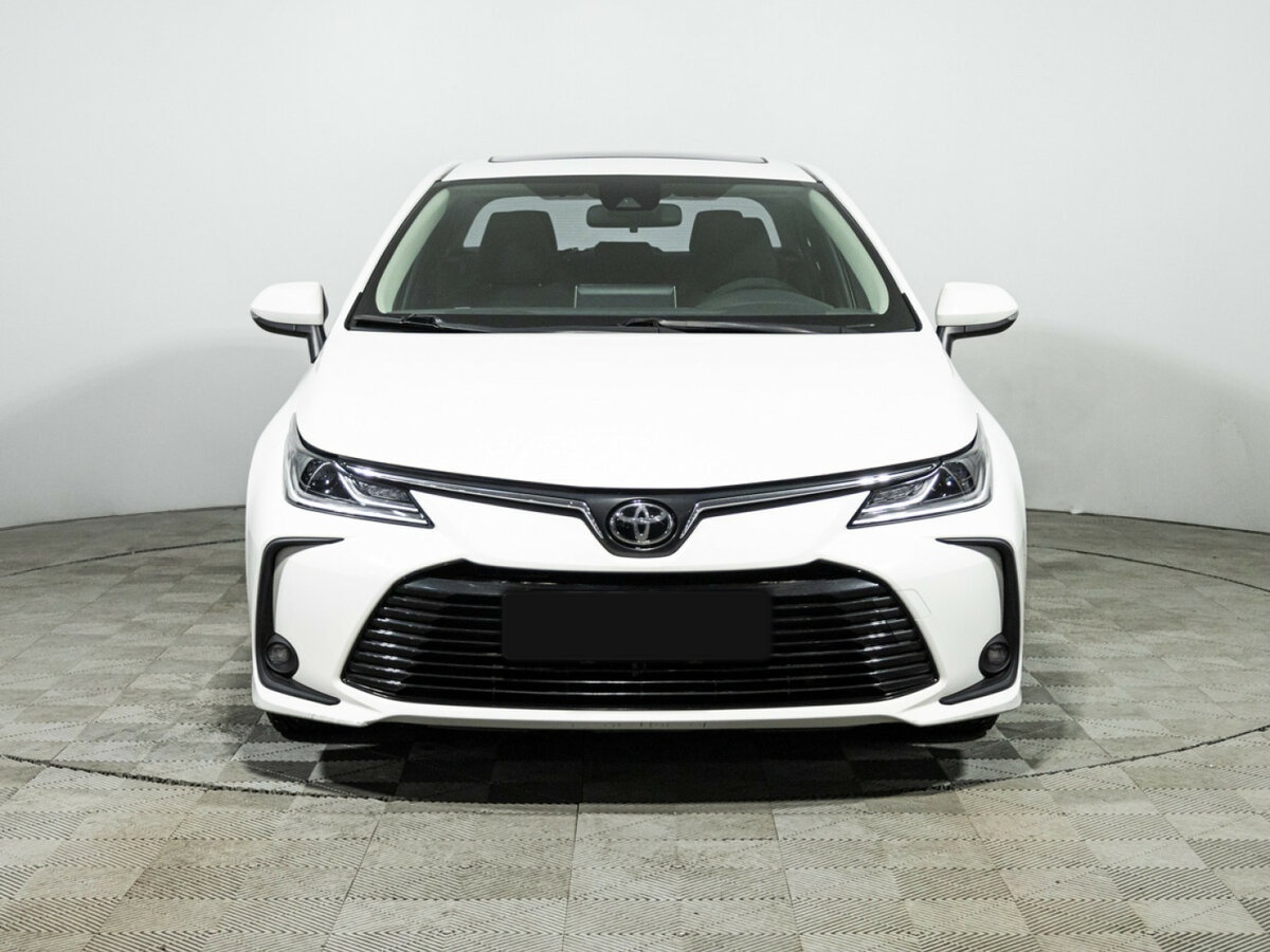 Toyota Corolla с пробегом — 2022 год. Фото: #1