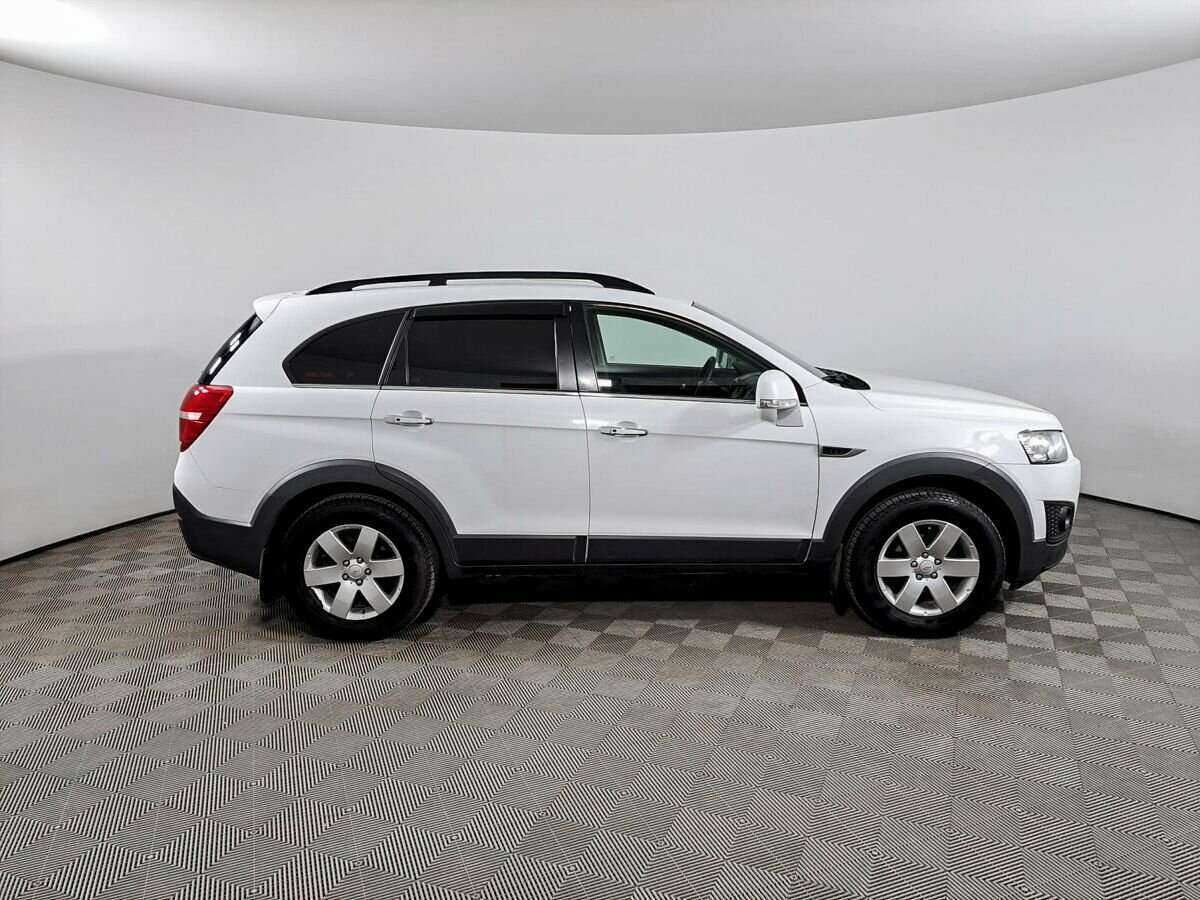 Chevrolet Captiva с пробегом — 2014 год. Фото: #3