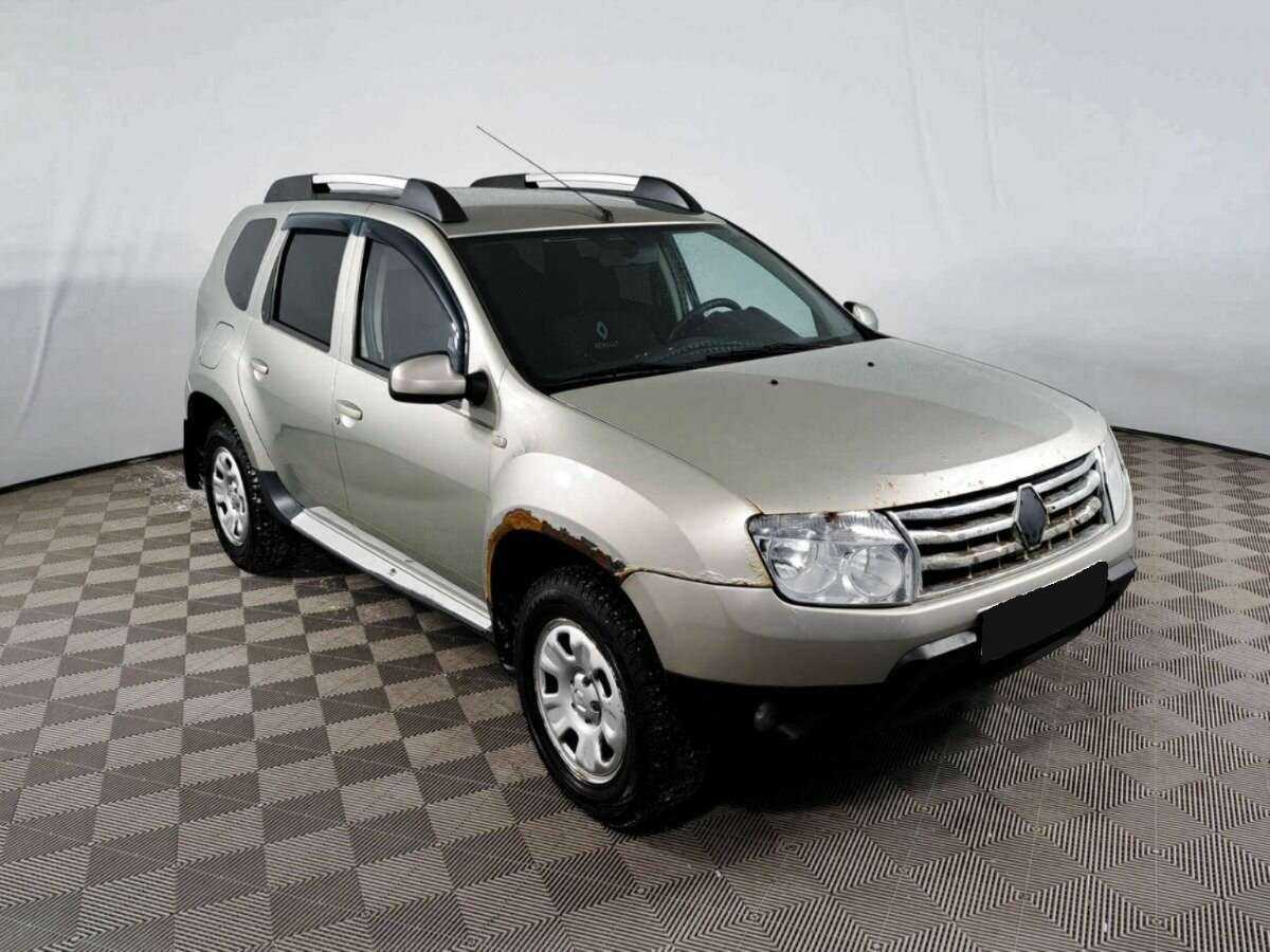 Renault Duster с пробегом — 2012 год. Фото: #2
