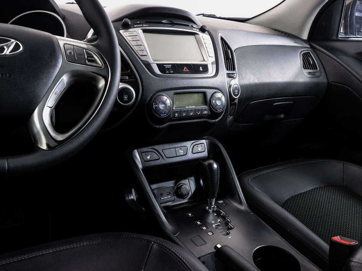 Hyundai ix35 с пробегом — 2012 год. Фото: #8
