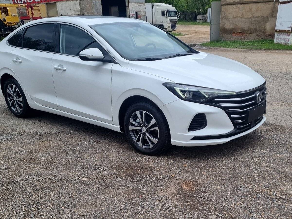 Changan Eado Plus с пробегом — 2024 год. Фото: #3