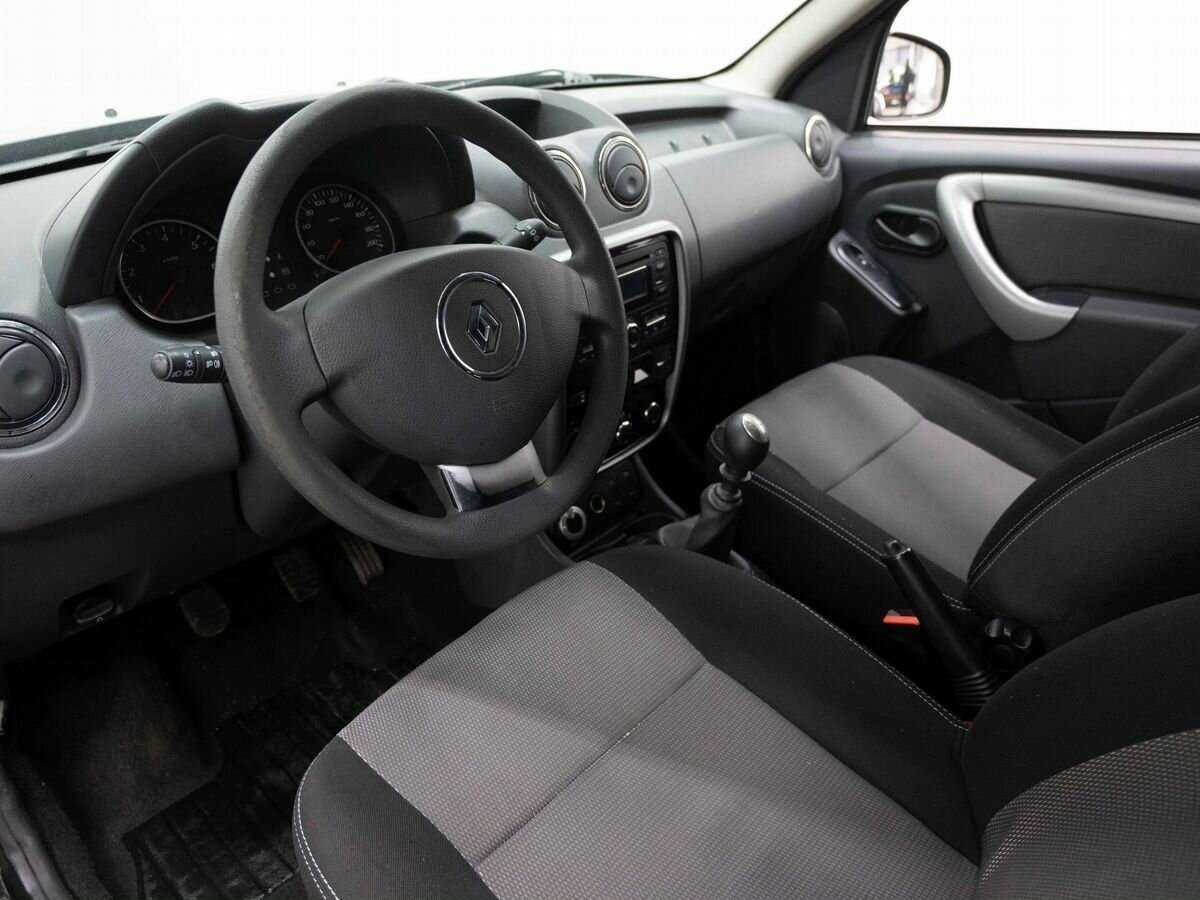 Renault Duster с пробегом — 2013 год. Фото: #6