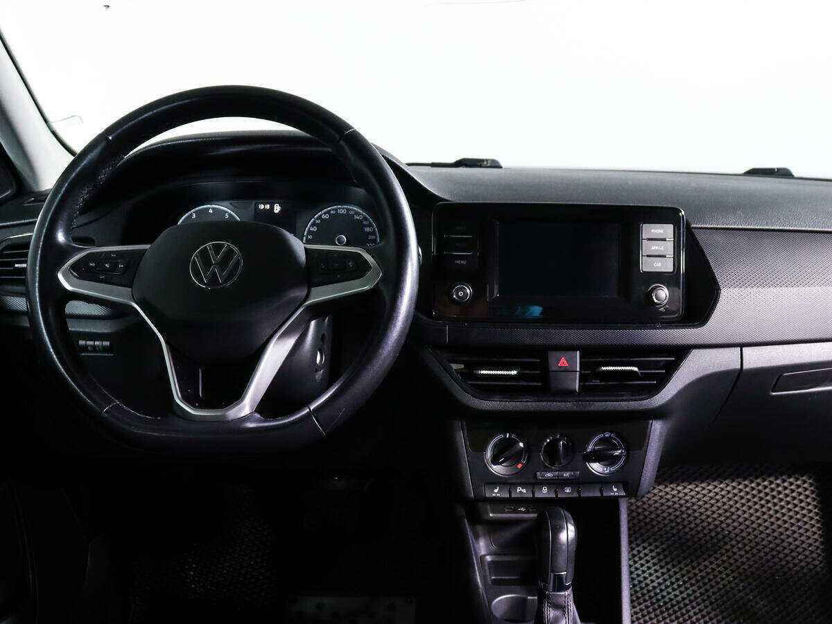 Volkswagen Polo с пробегом — 2021 год. Фото: #11