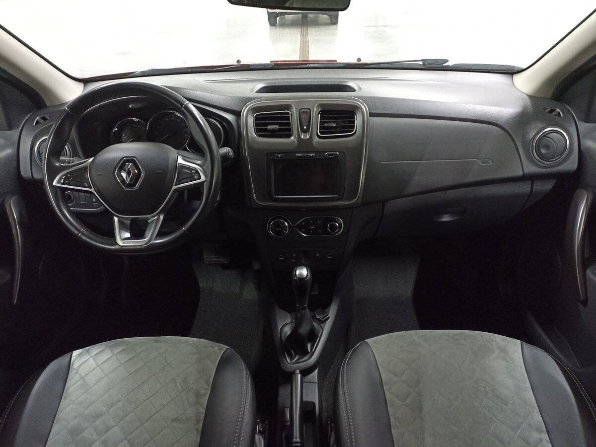 Renault Sandero с пробегом — 2018 год. Фото: #13